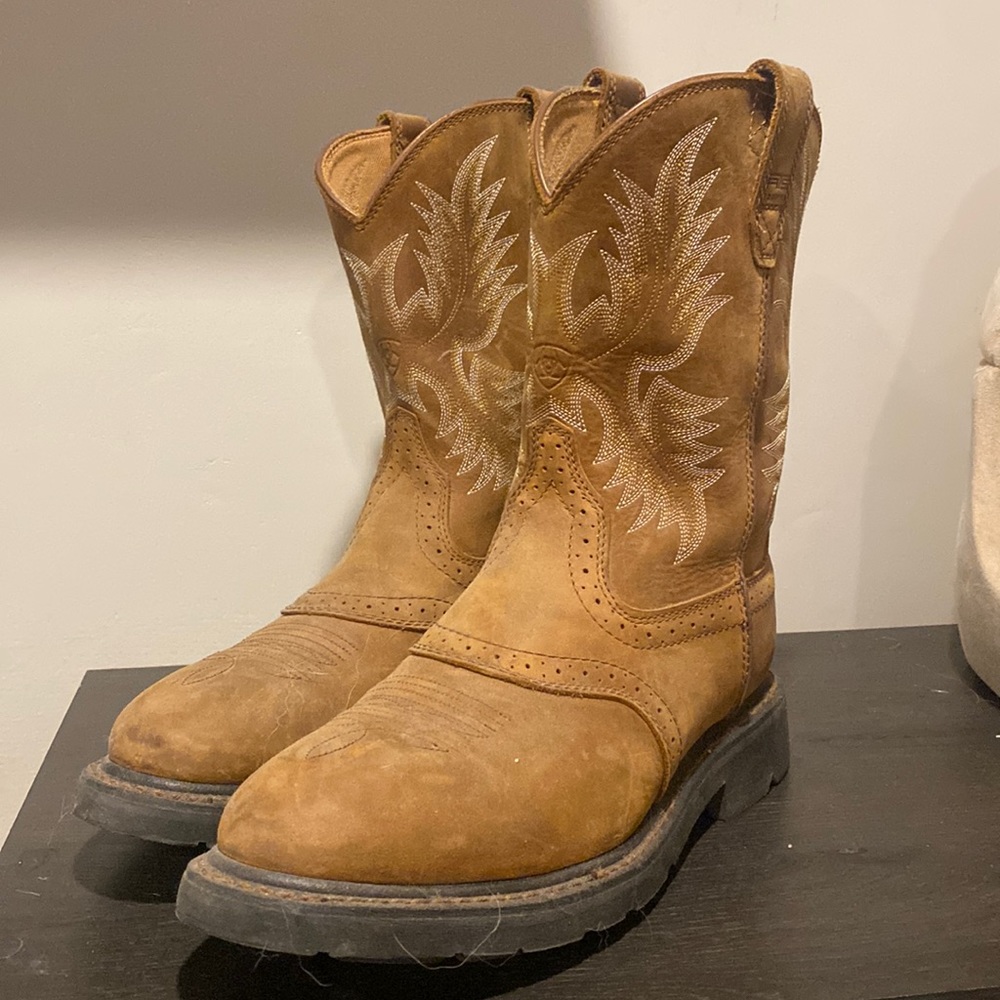 Ariat work boots Western Style steel toe.